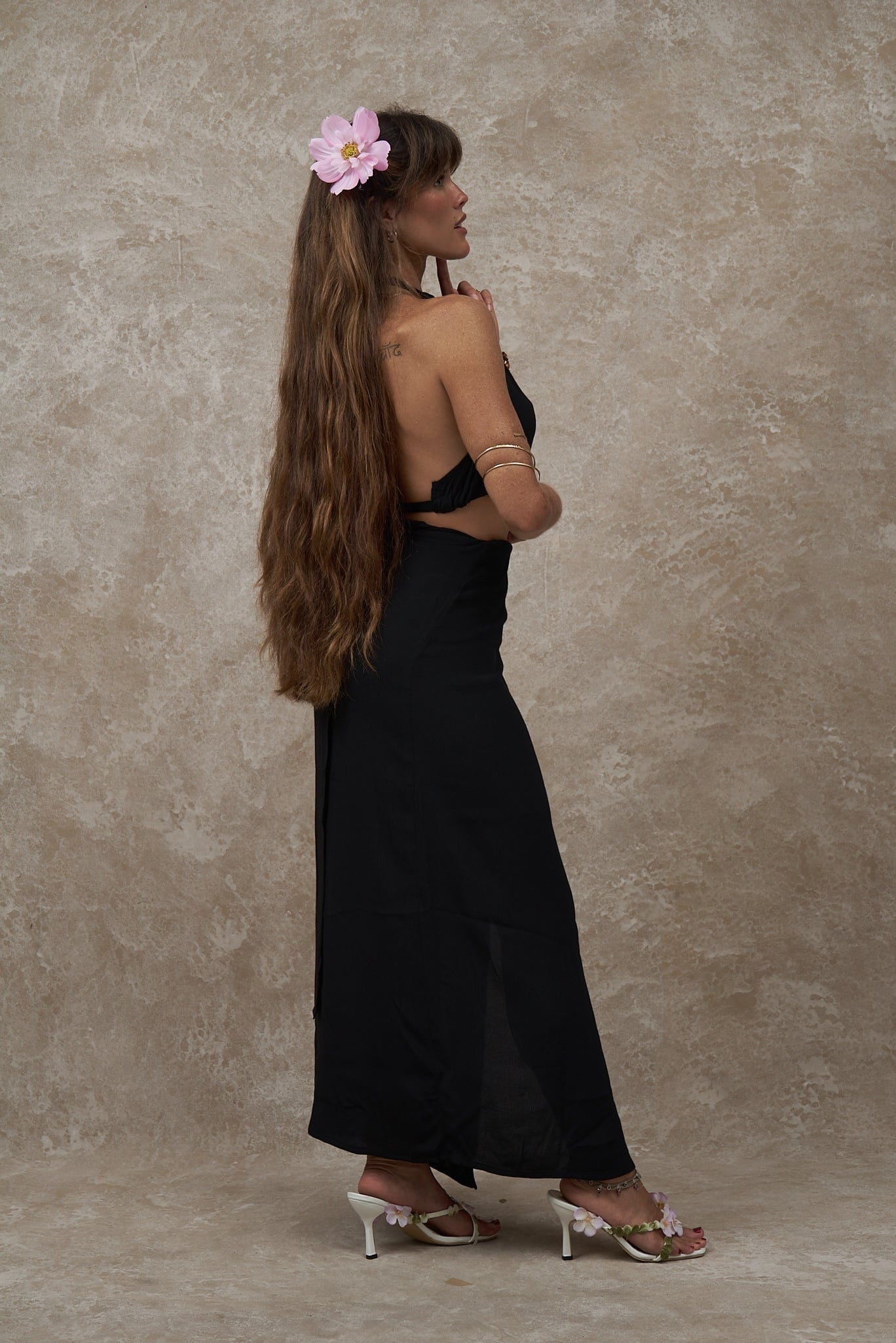 Zahara Top ~ Black - Waev Sports