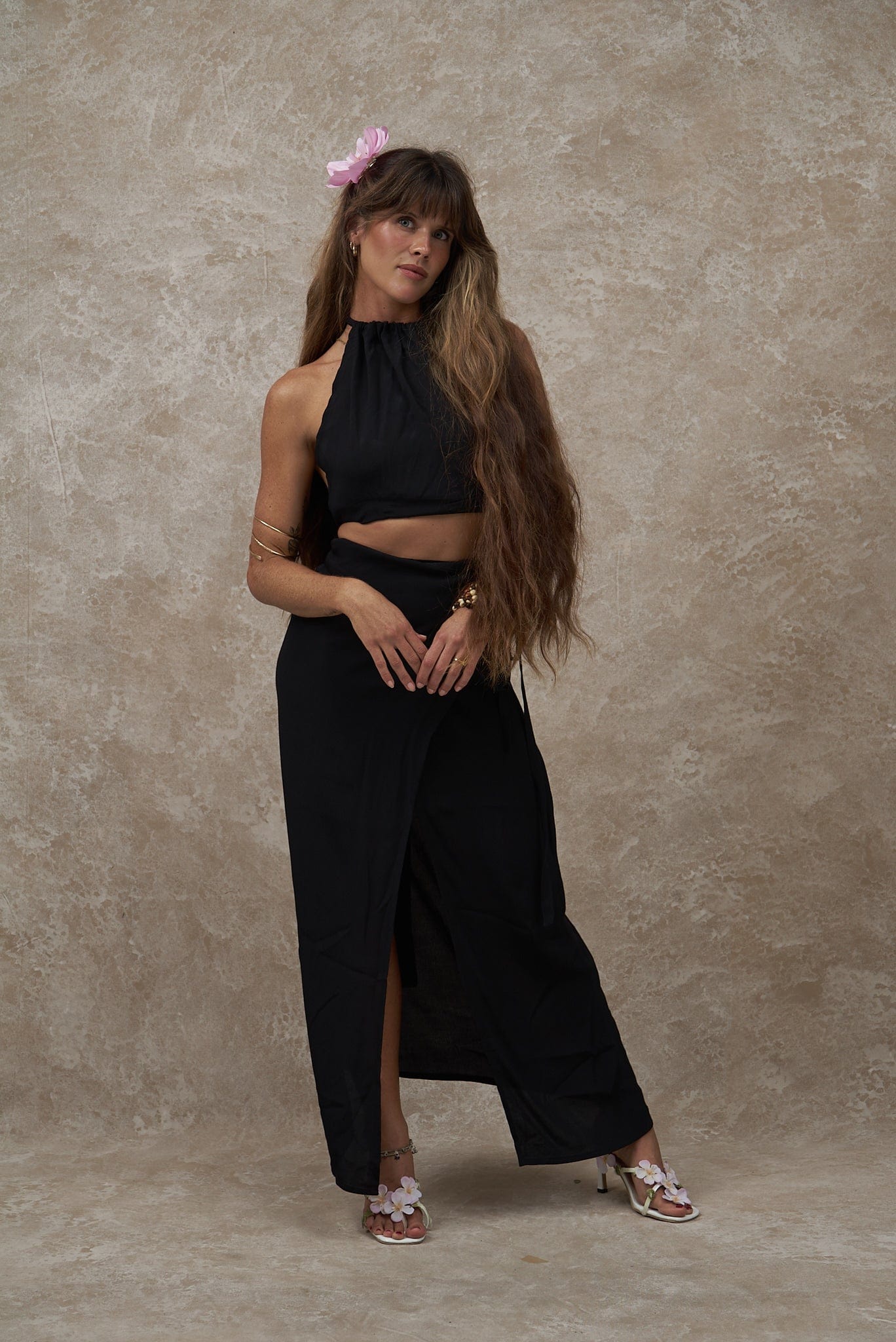 Zahara Top ~ Black - Waev Sports