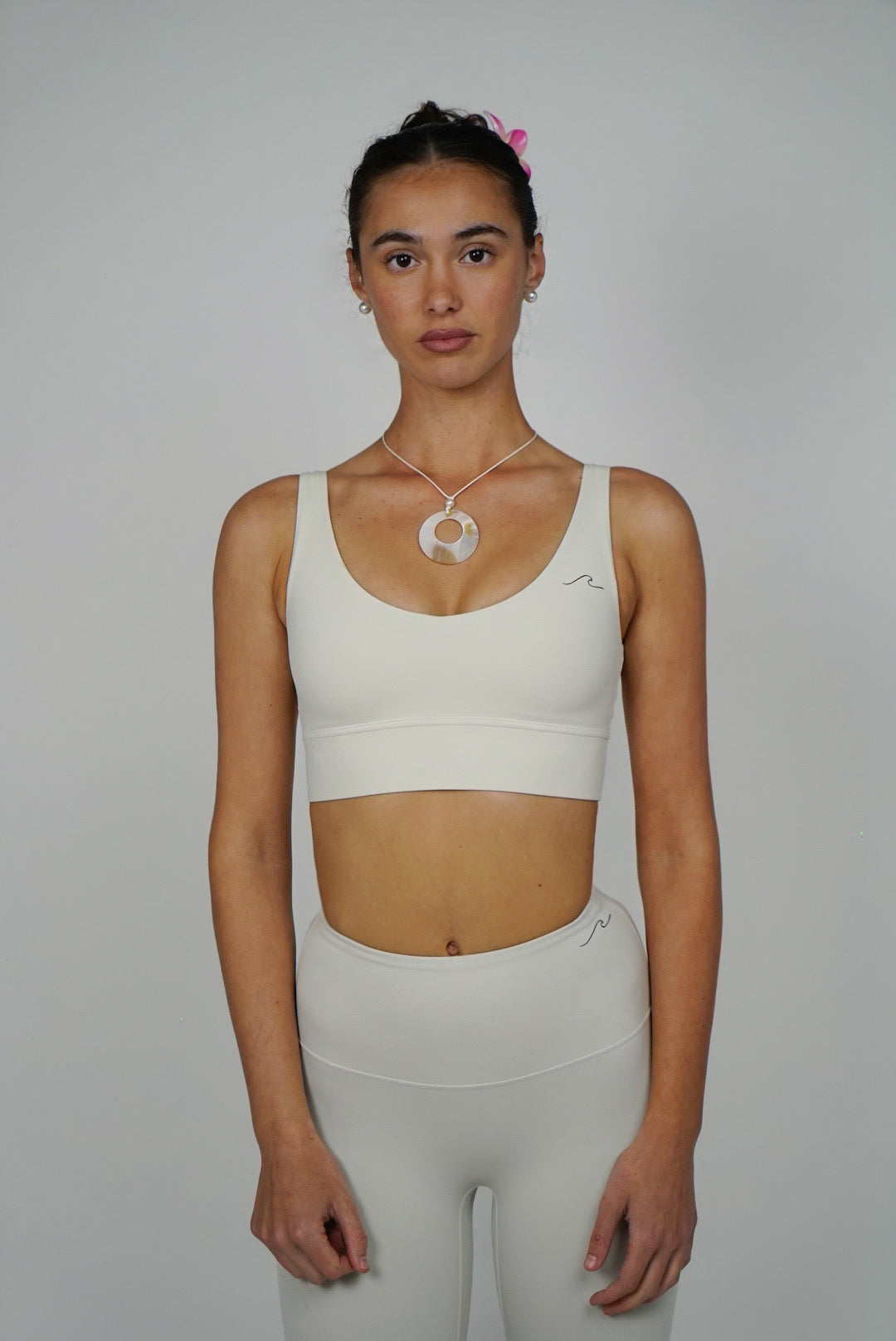 Lola sports bra ~ Ivory