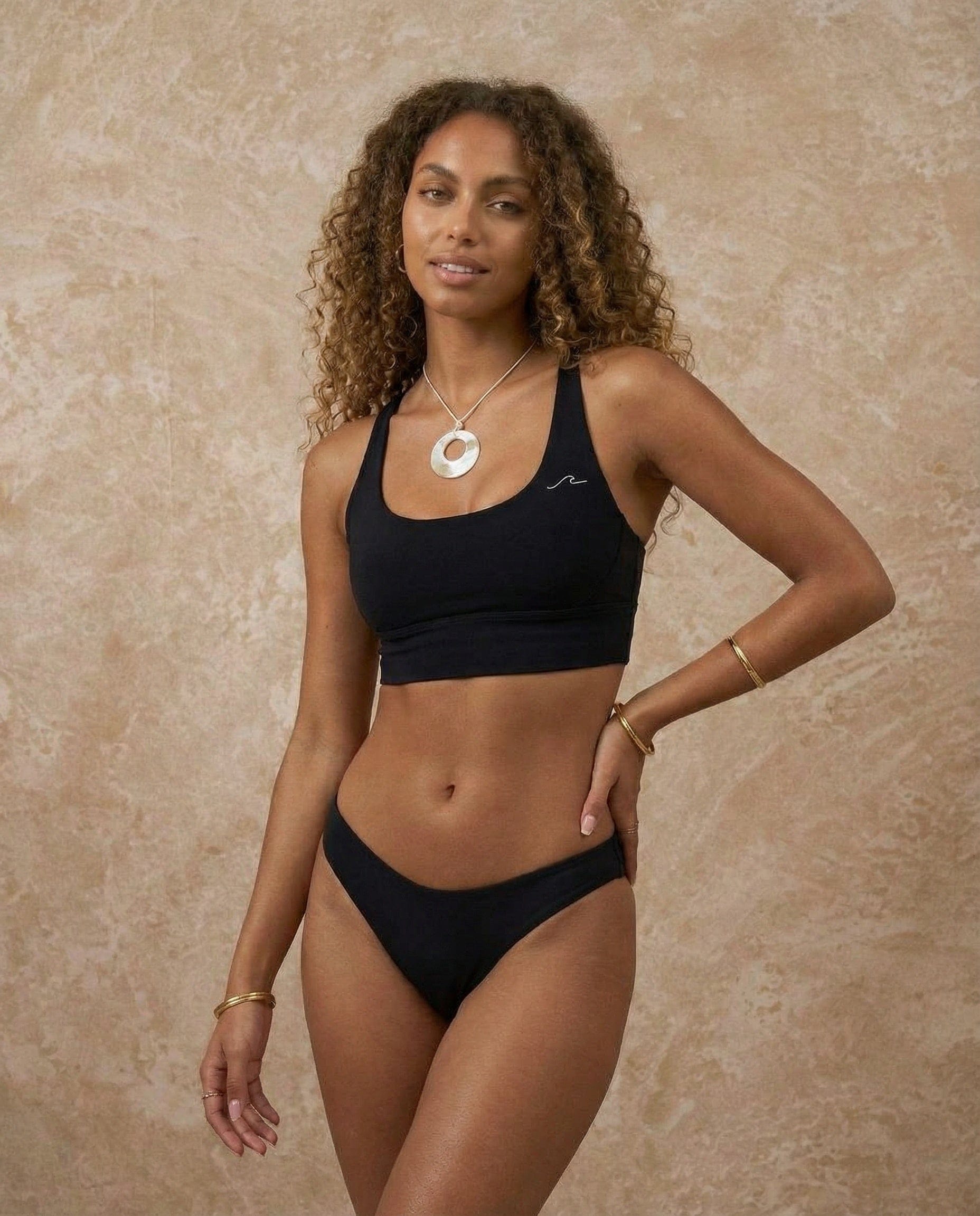 Luna Sports Bra (Black)