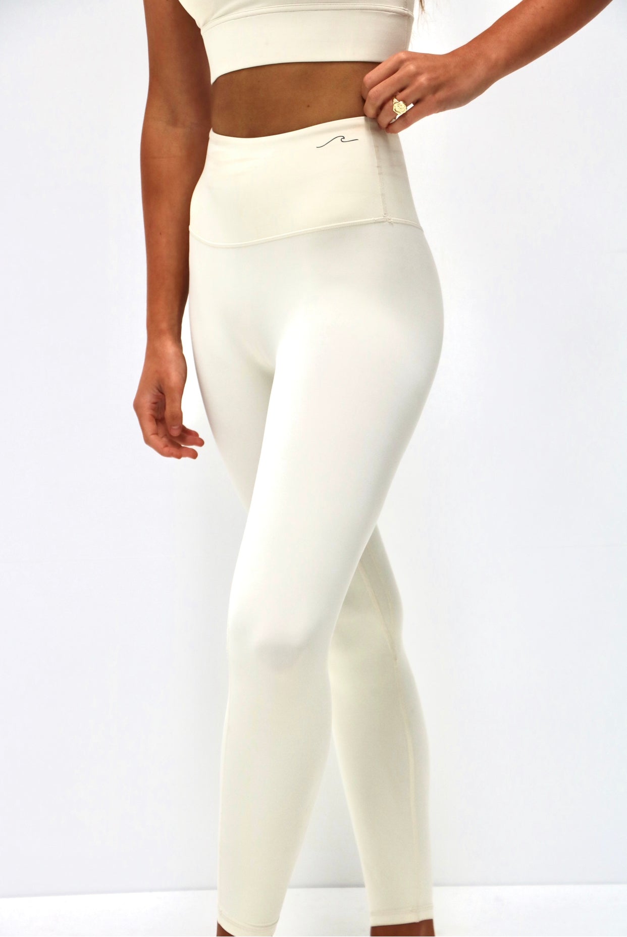 Lola Leggings ~ Ivory